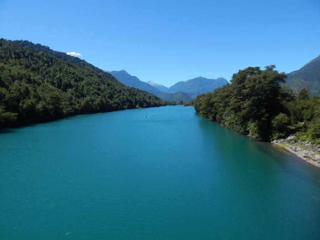 Cabanas Nutrias Patagonicas Puelo River Dış mekan fotoğraf